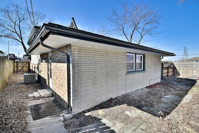 14201 Maryland Avenue, Dolton, IL 60419
