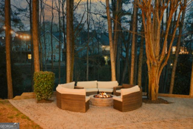 515 Hillcrest View Drive NE, Suwanee, GA 30024