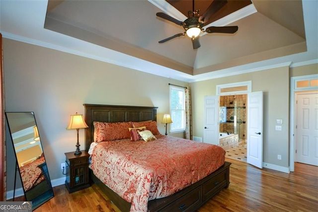 515 Hillcrest View Drive NE, Suwanee, GA 30024