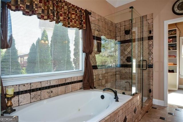 515 Hillcrest View Drive NE, Suwanee, GA 30024