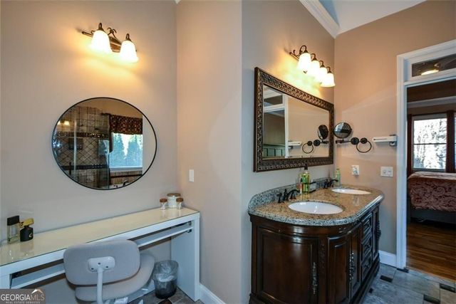 515 Hillcrest View Drive NE, Suwanee, GA 30024