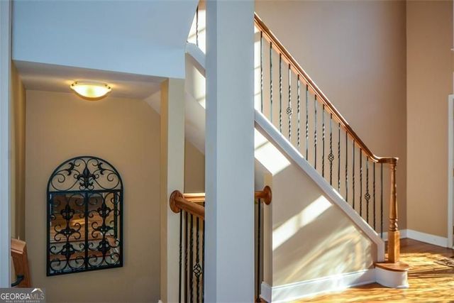 515 Hillcrest View Drive NE, Suwanee, GA 30024