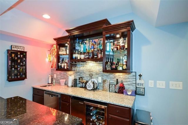 515 Hillcrest View Drive NE, Suwanee, GA 30024