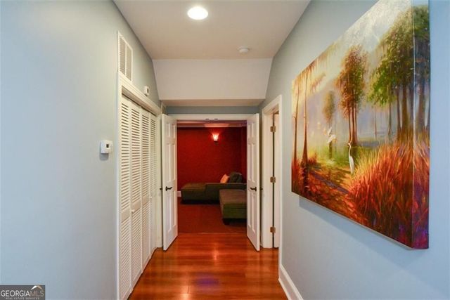 515 Hillcrest View Drive NE, Suwanee, GA 30024