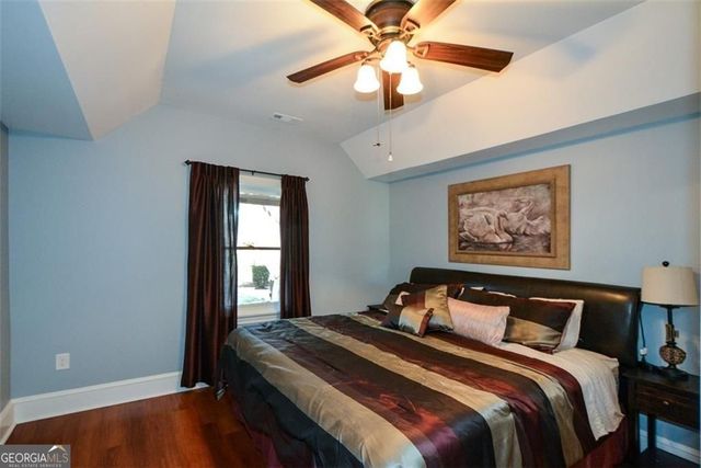 515 Hillcrest View Drive NE, Suwanee, GA 30024