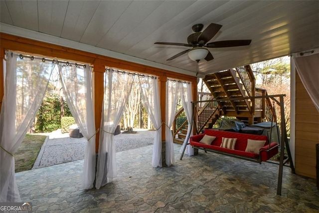 515 Hillcrest View Drive NE, Suwanee, GA 30024