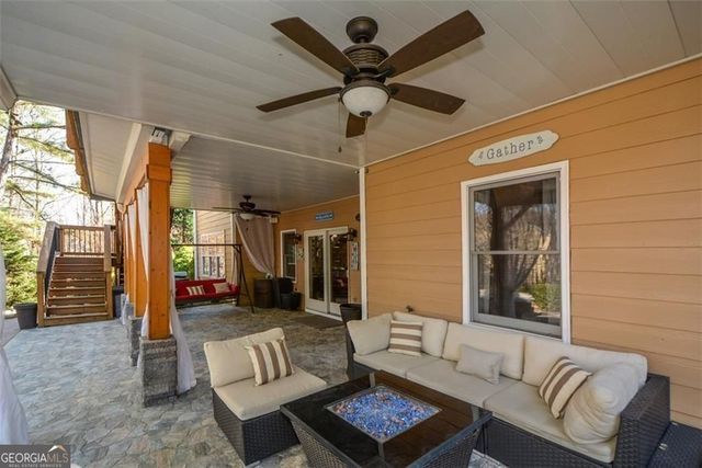 515 Hillcrest View Drive NE, Suwanee, GA 30024