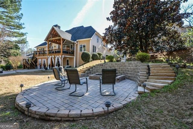 515 Hillcrest View Drive NE, Suwanee, GA 30024