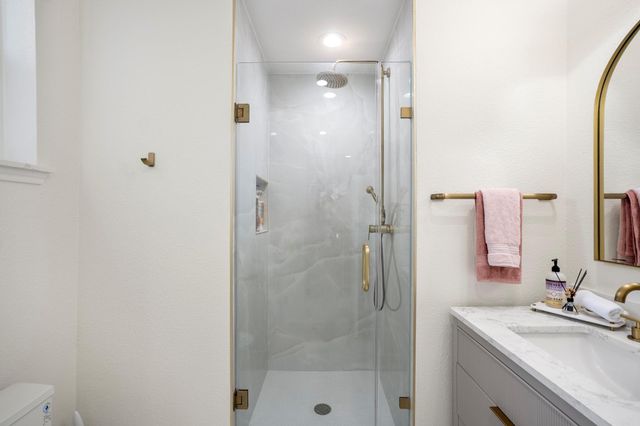 3 Forest Perch Place, The Woodlands, TX 77382