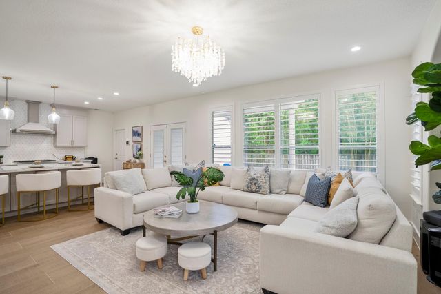 3 Forest Perch Place, The Woodlands, TX 77382