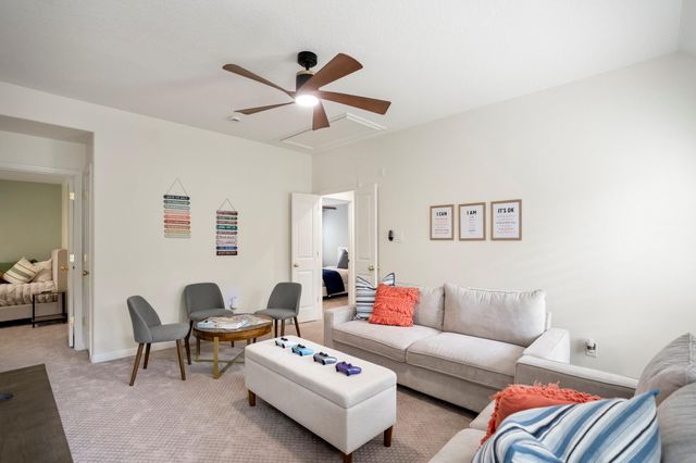 3 Forest Perch Place, The Woodlands, TX 77382