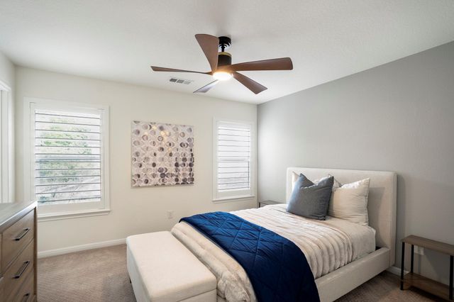 3 Forest Perch Place, The Woodlands, TX 77382