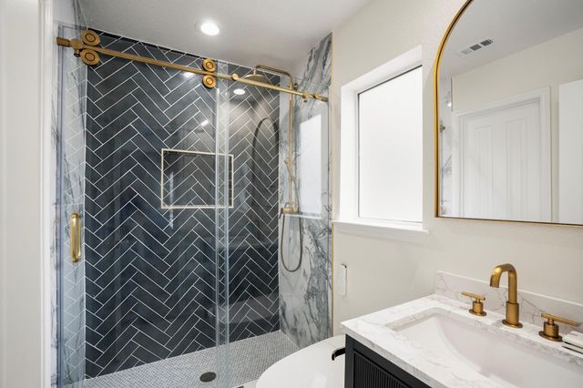 3 Forest Perch Place, The Woodlands, TX 77382