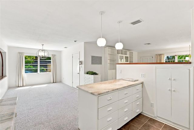 2911 35TH AVENUE S, St Petersburg, FL 33712