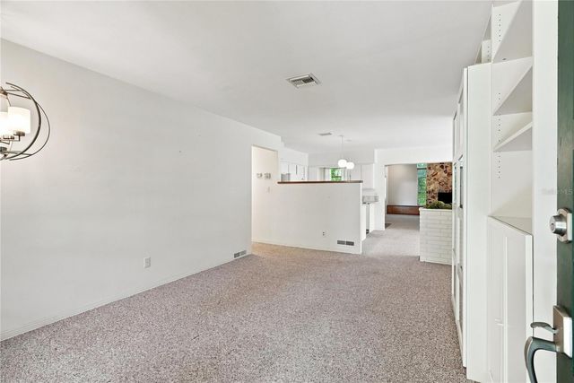 2911 35TH AVENUE S, St Petersburg, FL 33712