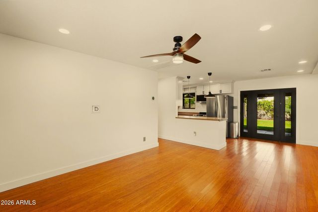 2208 E Turney Avenue, Phoenix, AZ 85016