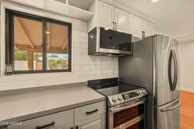 2208 E Turney Avenue, Phoenix, AZ 85016