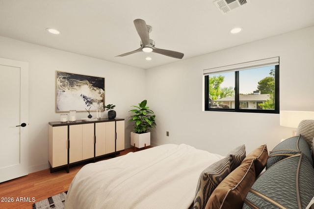 2208 E Turney Avenue, Phoenix, AZ 85016