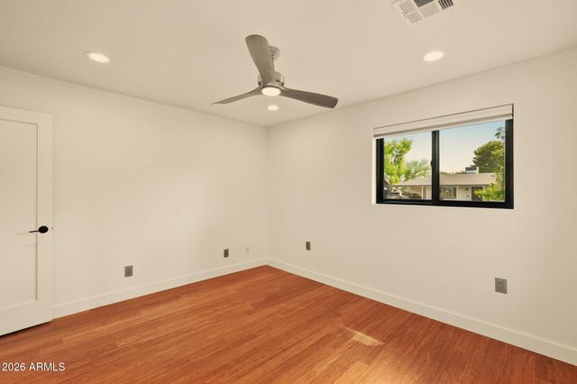 2208 E Turney Avenue, Phoenix, AZ 85016