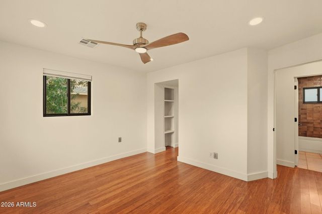 2208 E Turney Avenue, Phoenix, AZ 85016