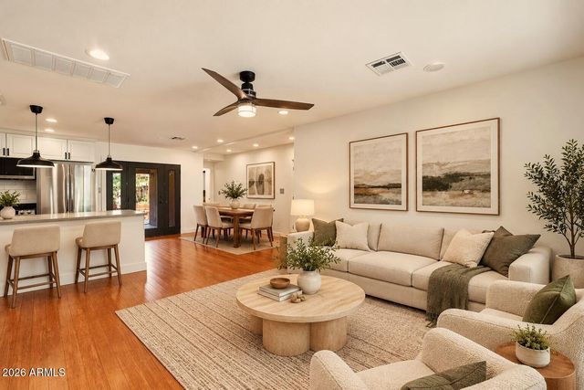 2208 E Turney Avenue, Phoenix, AZ 85016