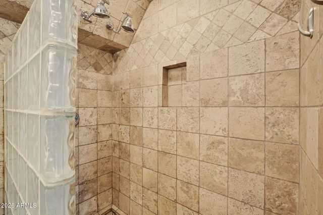 2208 E Turney Avenue, Phoenix, AZ 85016