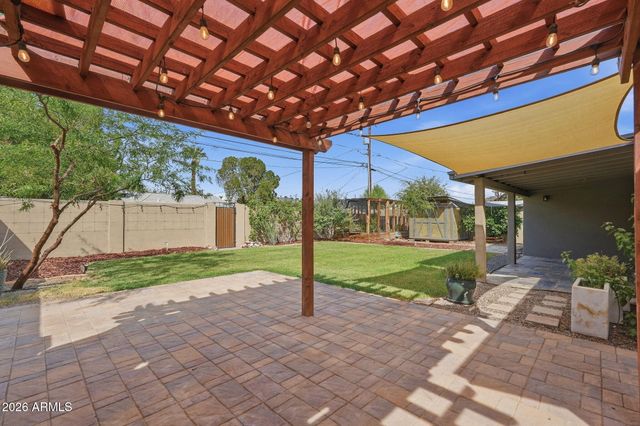 2208 E Turney Avenue, Phoenix, AZ 85016