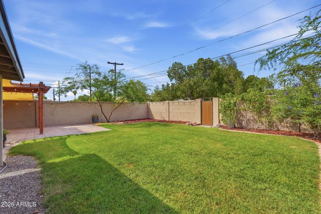2208 E Turney Avenue, Phoenix, AZ 85016