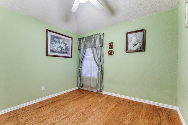 4712 Palm Ridge Drive, Fort Worth, TX 76133