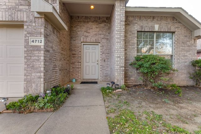 4712 Palm Ridge Drive, Fort Worth, TX 76133