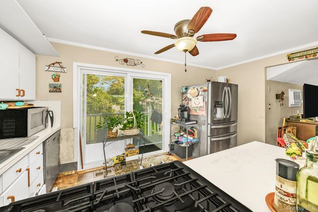 64 Frank Street, Lindenhurst, NY 11757