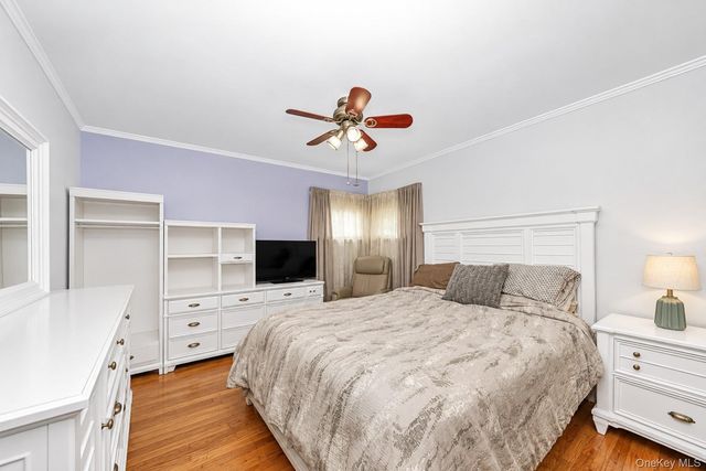 64 Frank Street, Lindenhurst, NY 11757