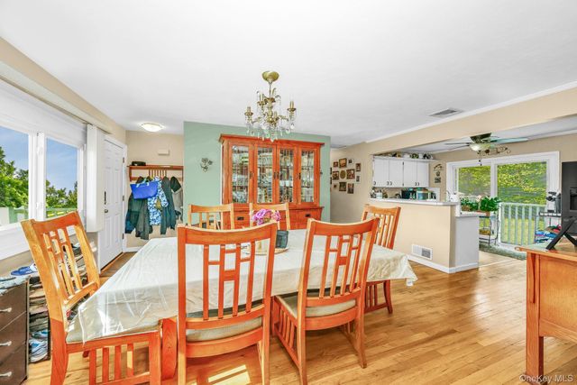 64 Frank Street, Lindenhurst, NY 11757