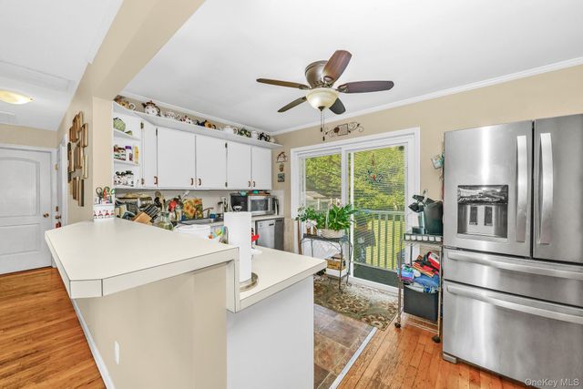 64 Frank Street, Lindenhurst, NY 11757