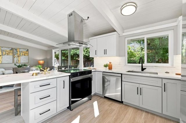 795 E Charleston Road, Palo Alto, CA 94303