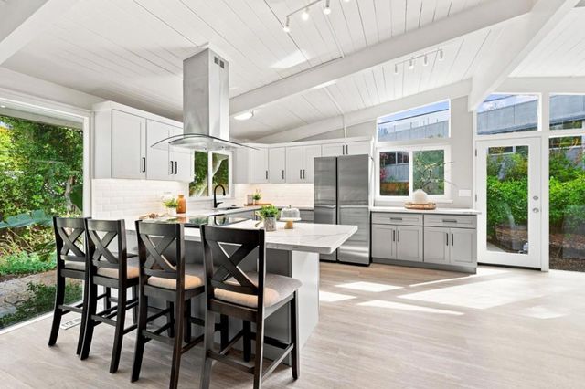 795 E Charleston Road, Palo Alto, CA 94303