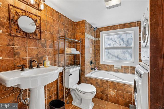 5511 ALTA VISTA RD, Bethesda, MD 20814