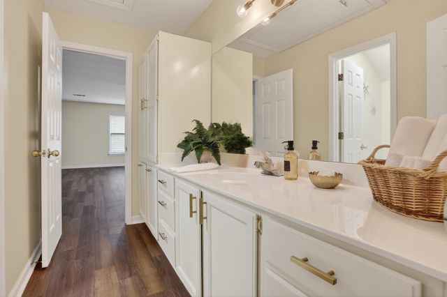 5382 BENTLEY PL, Memphis, TN 38120