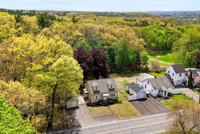 62 Lincoln Avenue, South Hadley, MA 01075