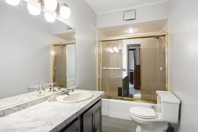 62 Lincoln Avenue, South Hadley, MA 01075