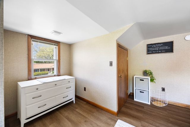 62 Lincoln Avenue, South Hadley, MA 01075