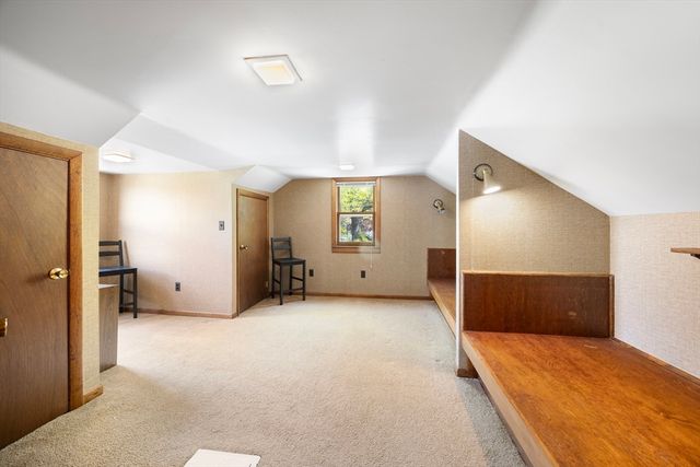 62 Lincoln Avenue, South Hadley, MA 01075