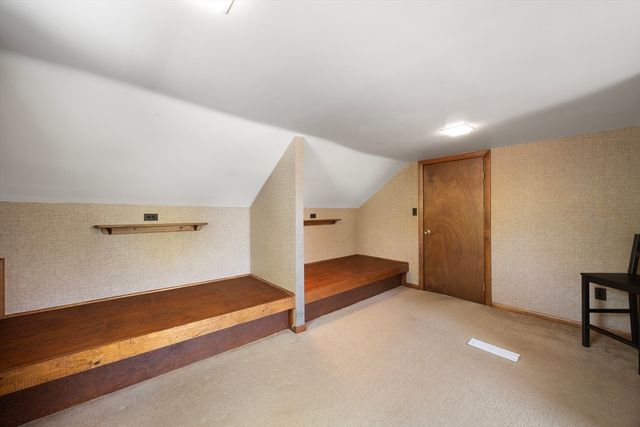 62 Lincoln Avenue, South Hadley, MA 01075