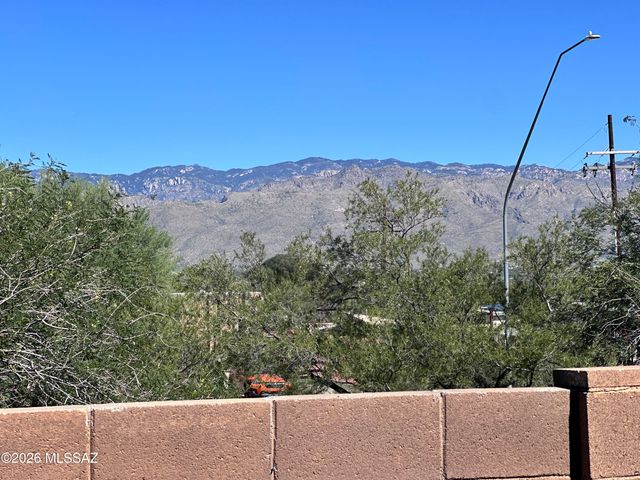 9579 E Corte Del Sol Brillante, Tucson, AZ 85748