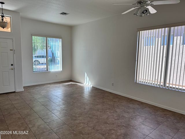 9579 E Corte Del Sol Brillante, Tucson, AZ 85748