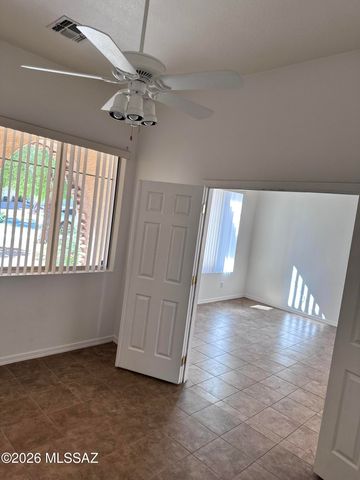 9579 E Corte Del Sol Brillante, Tucson, AZ 85748