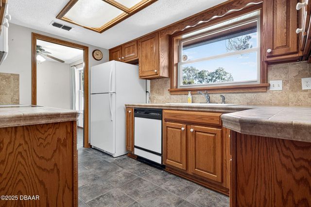 1103 Parkside Drive, Ormond Beach, FL 32174