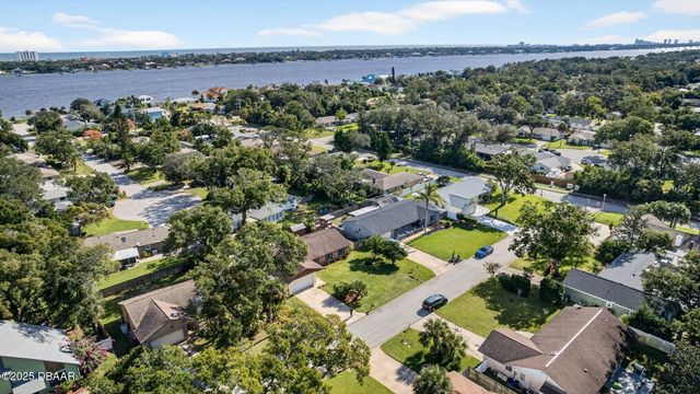 1103 Parkside Drive, Ormond Beach, FL 32174