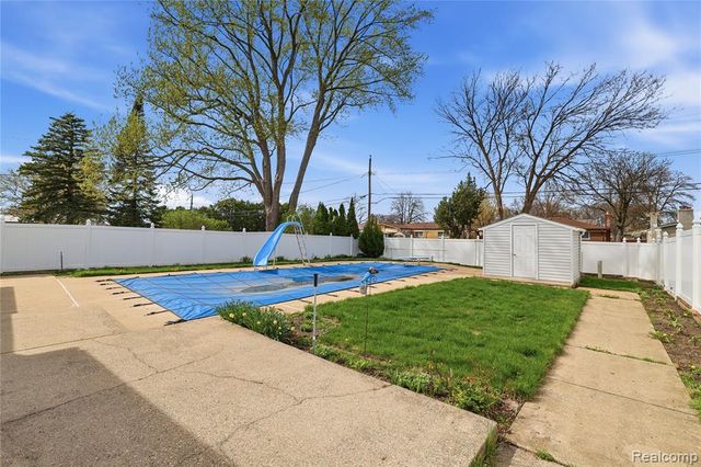 13455 Haupt Drive, Warren, MI 48088