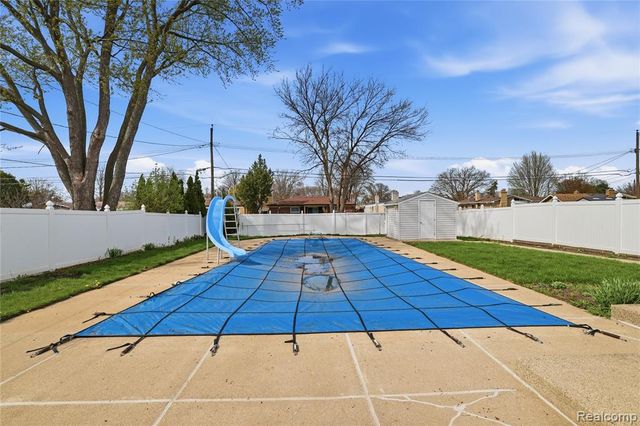 13455 Haupt Drive, Warren, MI 48088